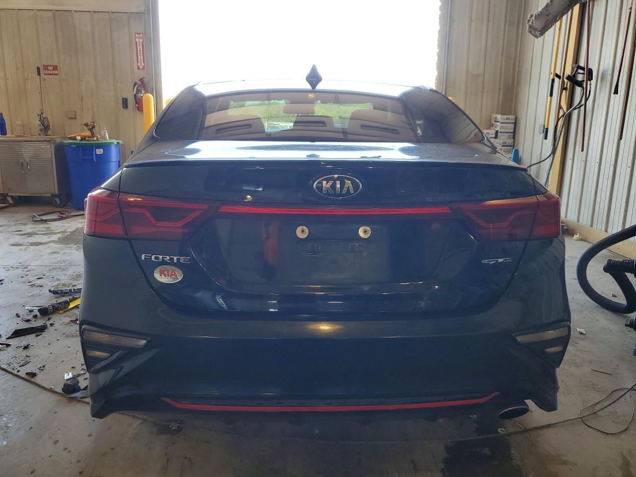 2020 Kia Forte Gt Line - Фото 6