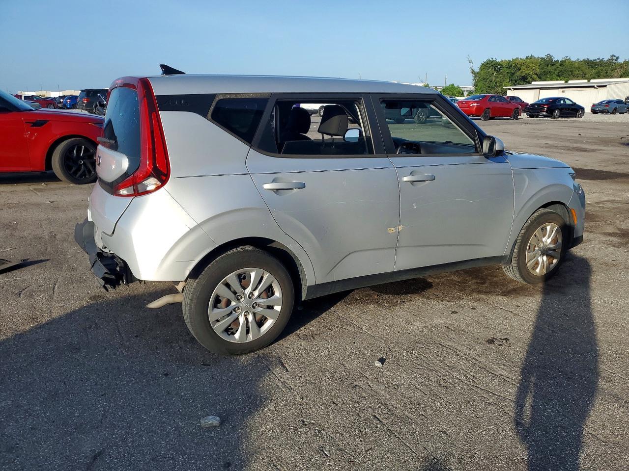 2020 Kia Soul Lx - Фото 3