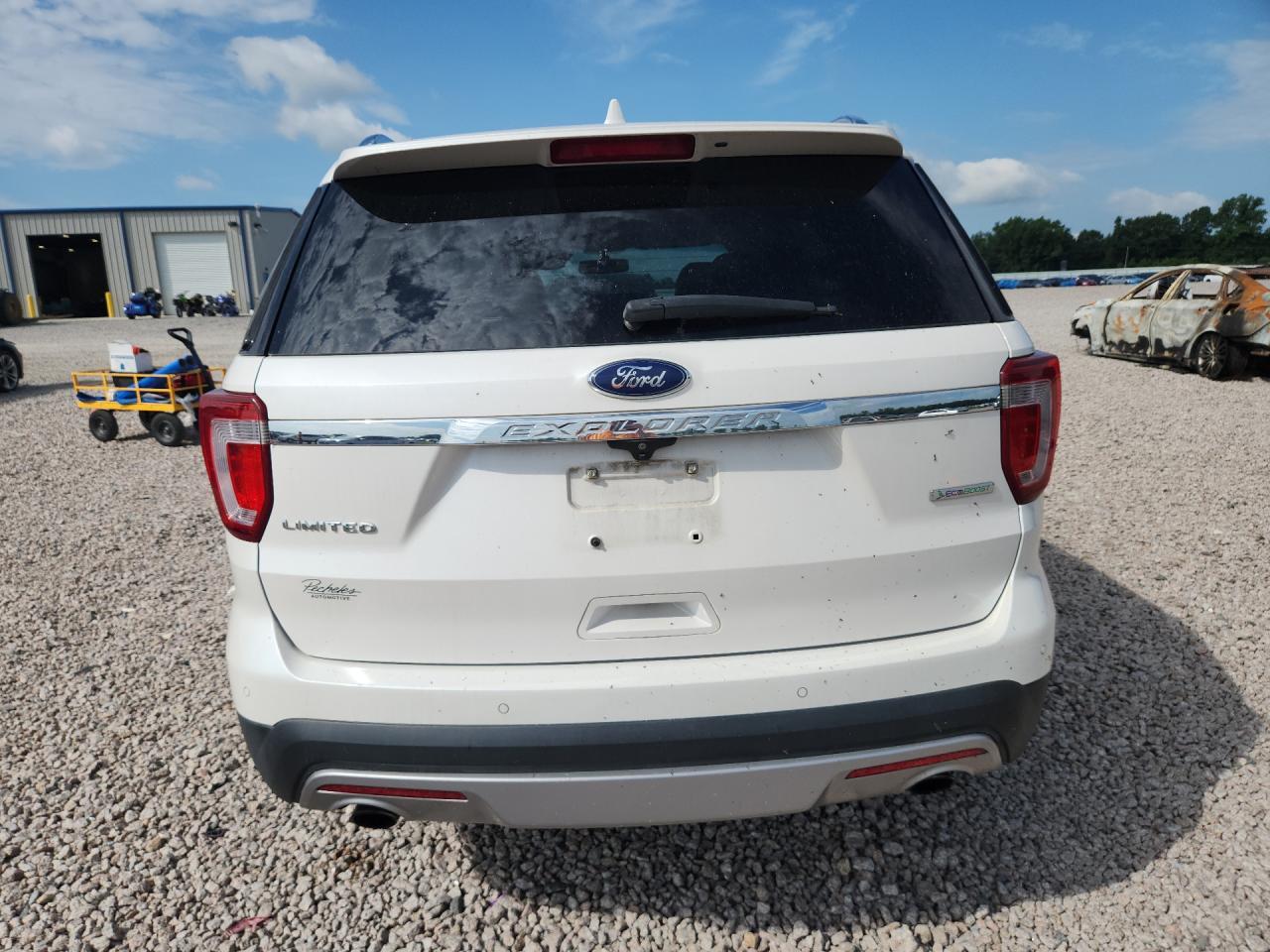 2016 Ford Explorer Limited - Image 6