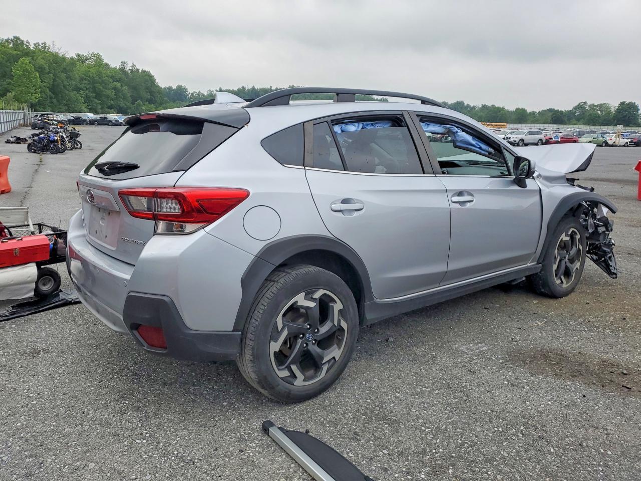 2023 Subaru Crosstrek Limited - Image 3