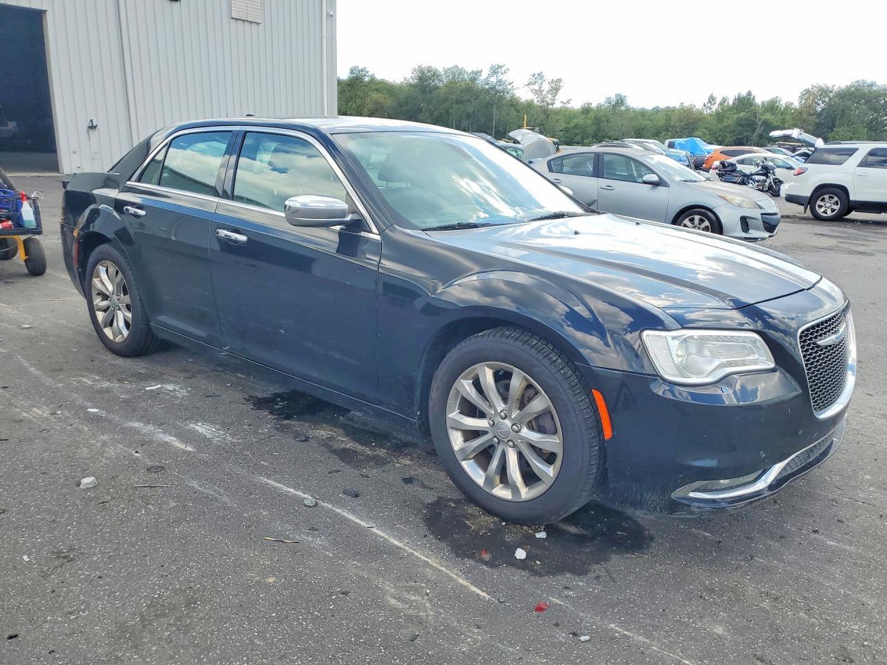 2018 Chrysler 300 Limited - Фото 4