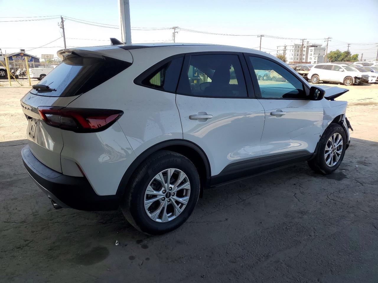 2025 Ford Escape Active - Фото 3