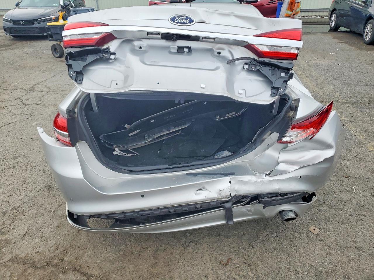 2017 Ford Fusion Se - Фото 6
