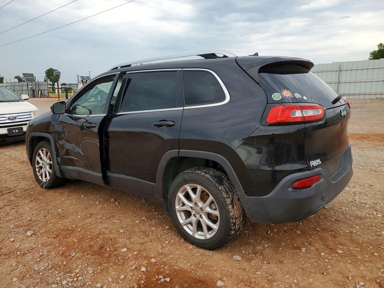 2015 Jeep Cherokee Latitude - Фото 2