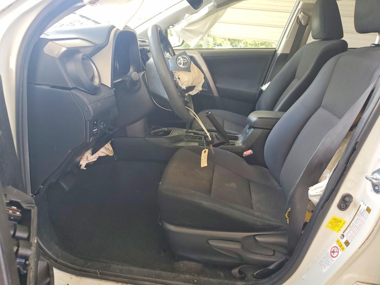 2018 Toyota Rav4 Le - Image 7