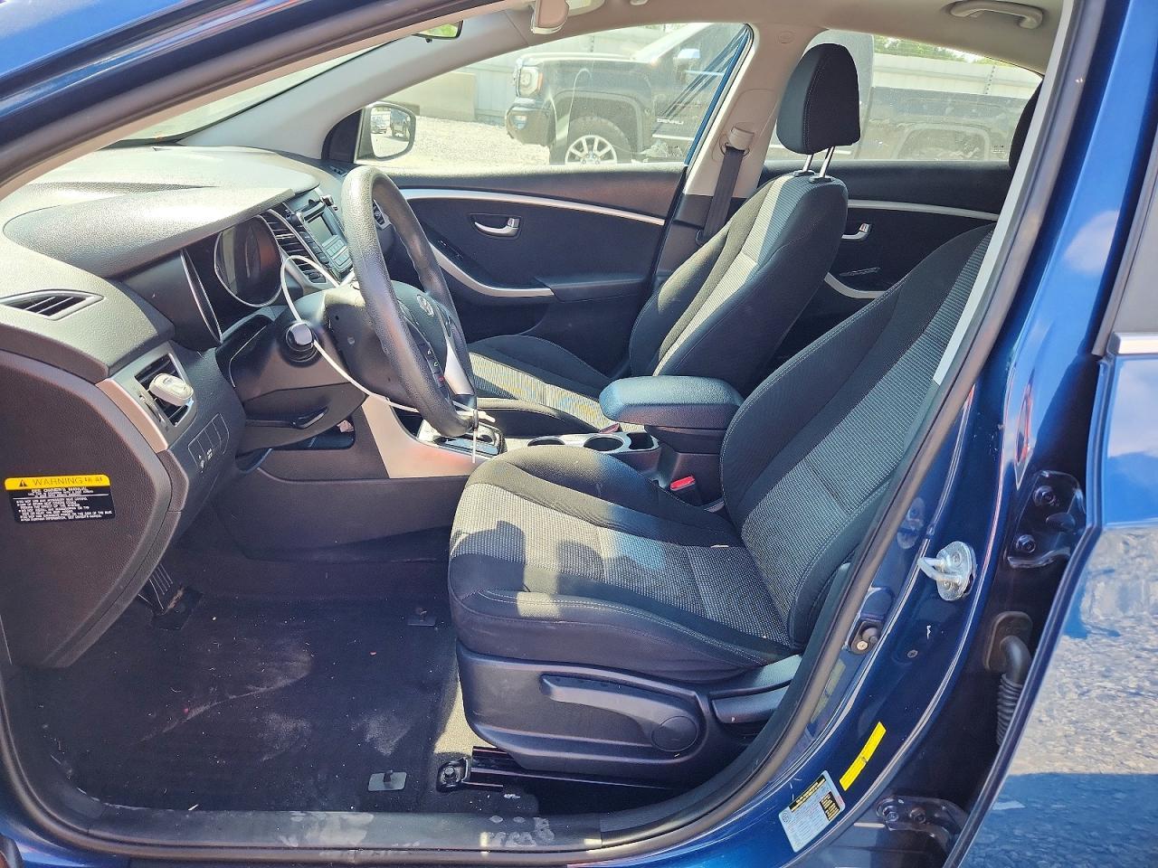 2016 Hyundai Elantra Gt Base - Image 7