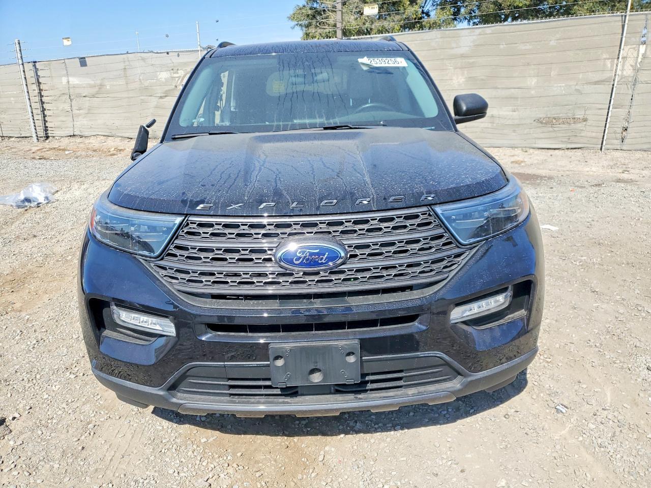 2021 Ford Explorer Xlt - Фото 5