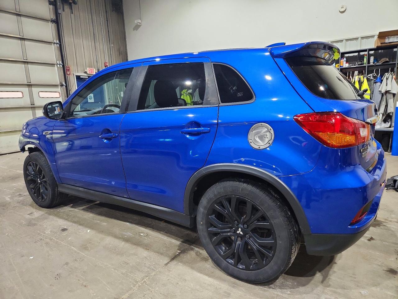 2019 Mitsubishi Outlander Sport Es - Фото 2
