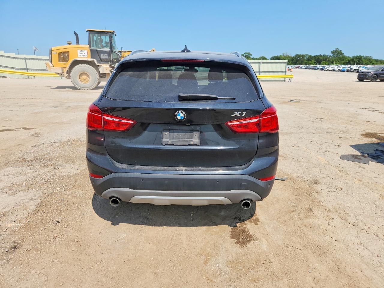 2016 BMW X1 - Image 6