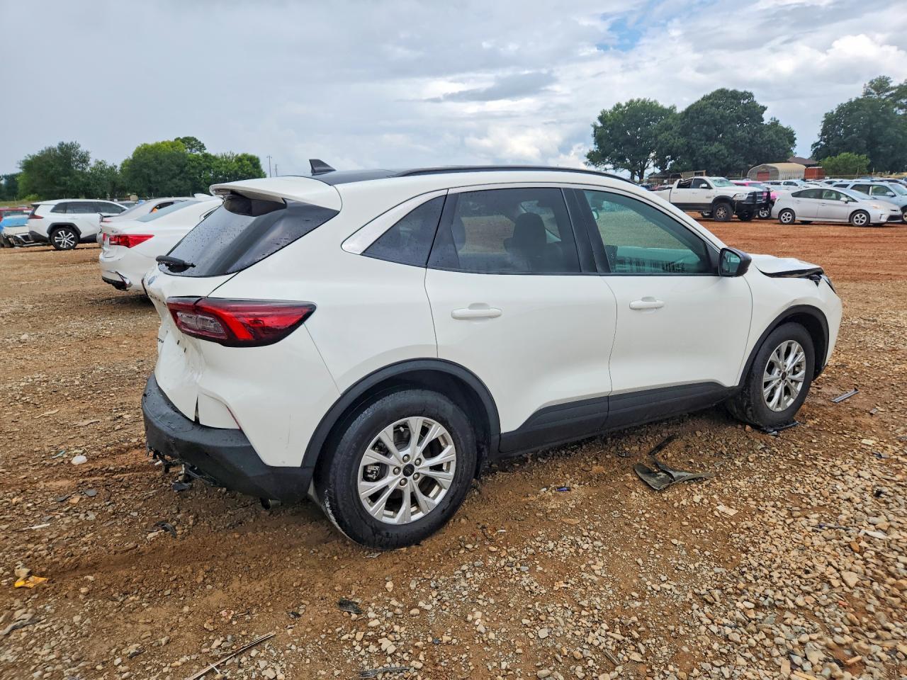 2023 Ford Escape Active - Image 3