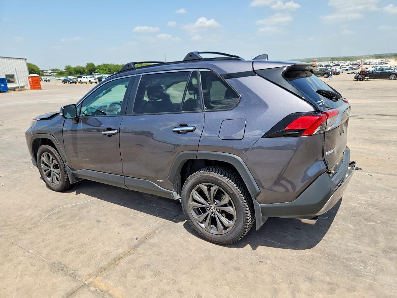 2024 Toyota Rav4 Limited - Фото 2