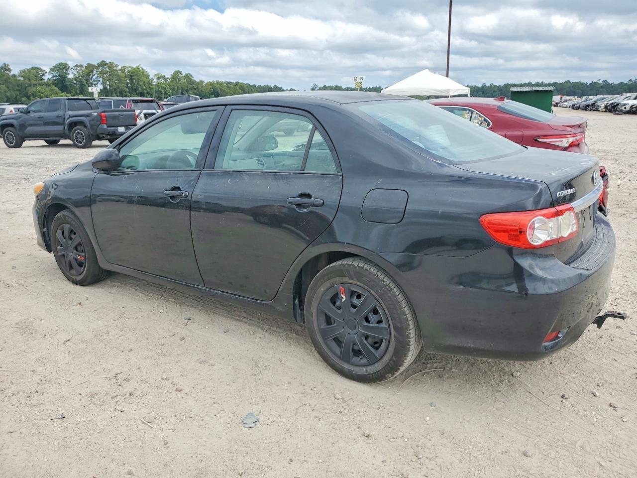 2011 Toyota Corolla Le - Image 2