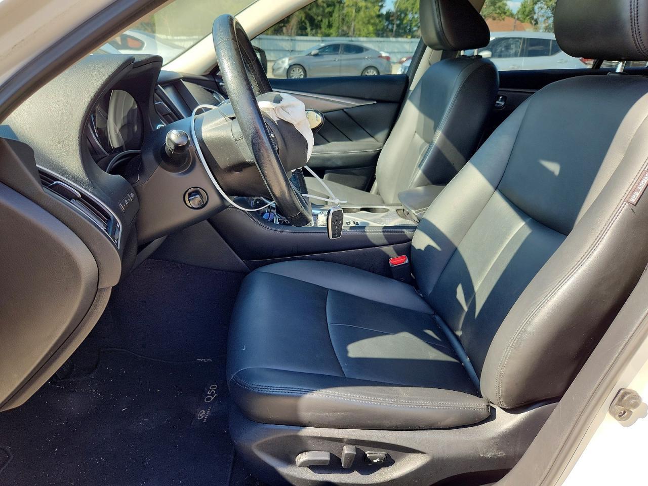2017 Infiniti Q50 3.0T Premium - Image 7