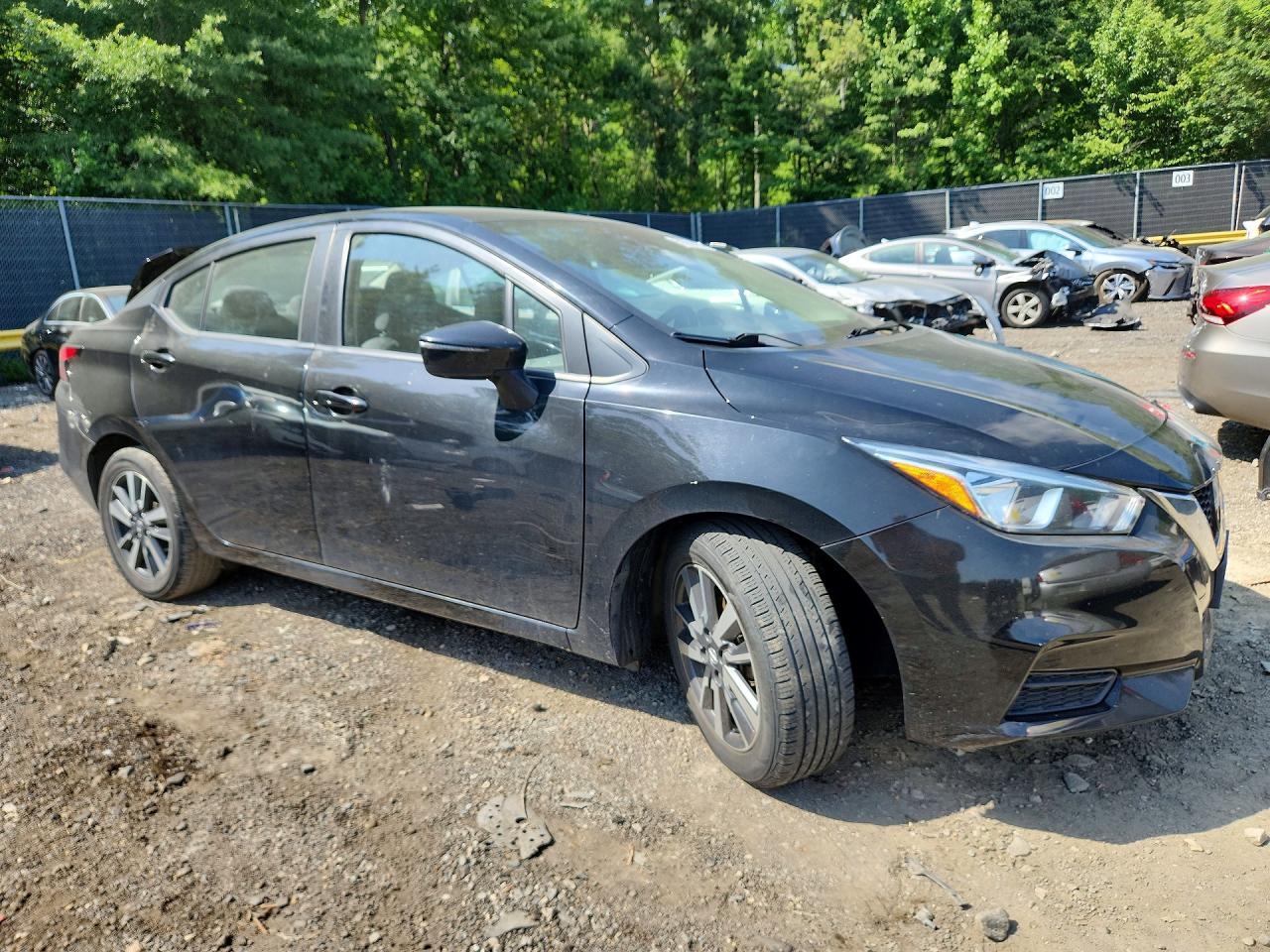 2021 Nissan Versa Sv - Image 4
