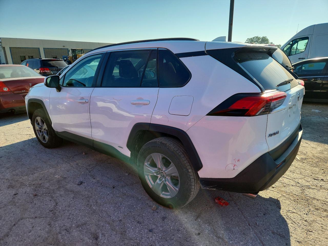 2022 Toyota Rav4 Xle - Image 2