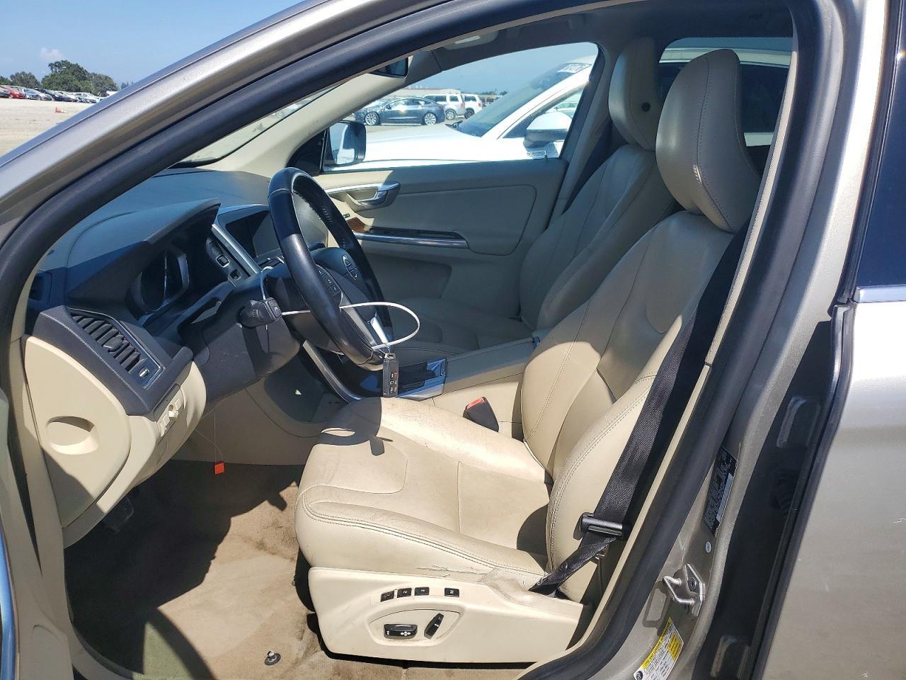 2015 Volvo Xc60 T5 Premier+ - Image 7