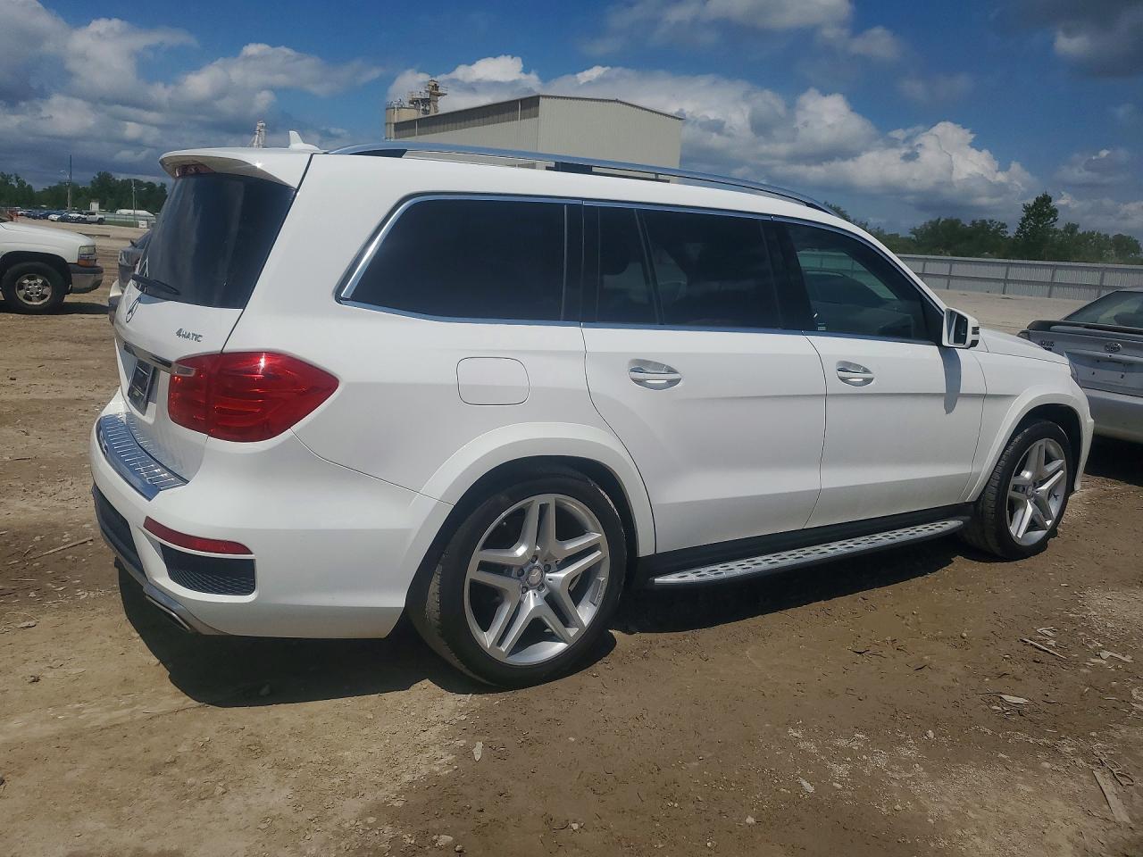 2015 Mercedes-Benz Gl 550 4Matic - Фото 3