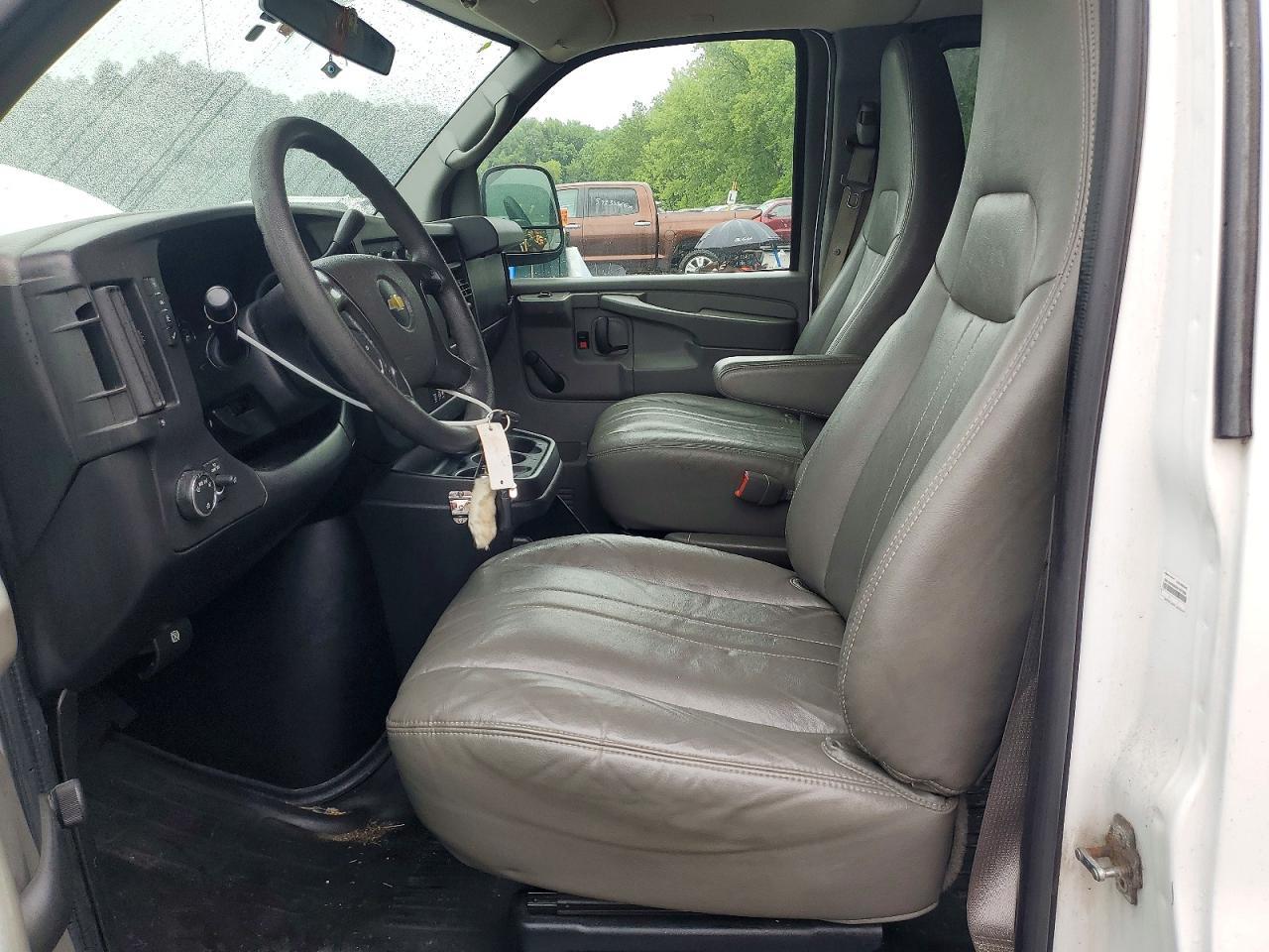 2013 Chevrolet Express G1500 Ls - Фото 7