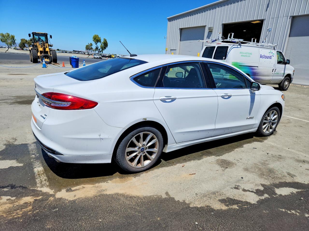 2017 Ford Fusion - Фото 3