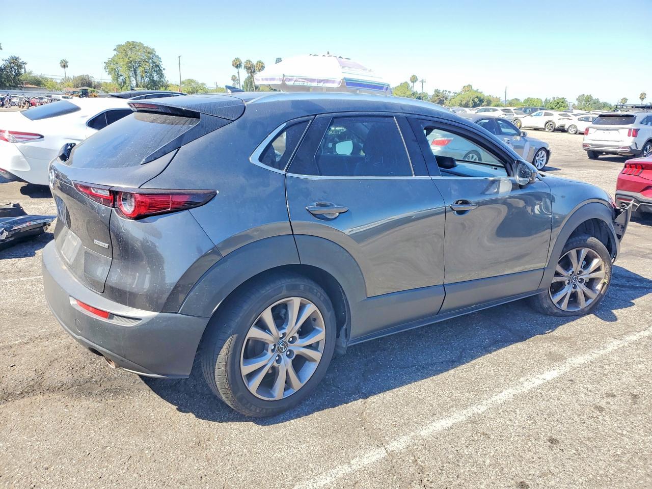 2021 Mazda Cx-30 Premium - Image 3