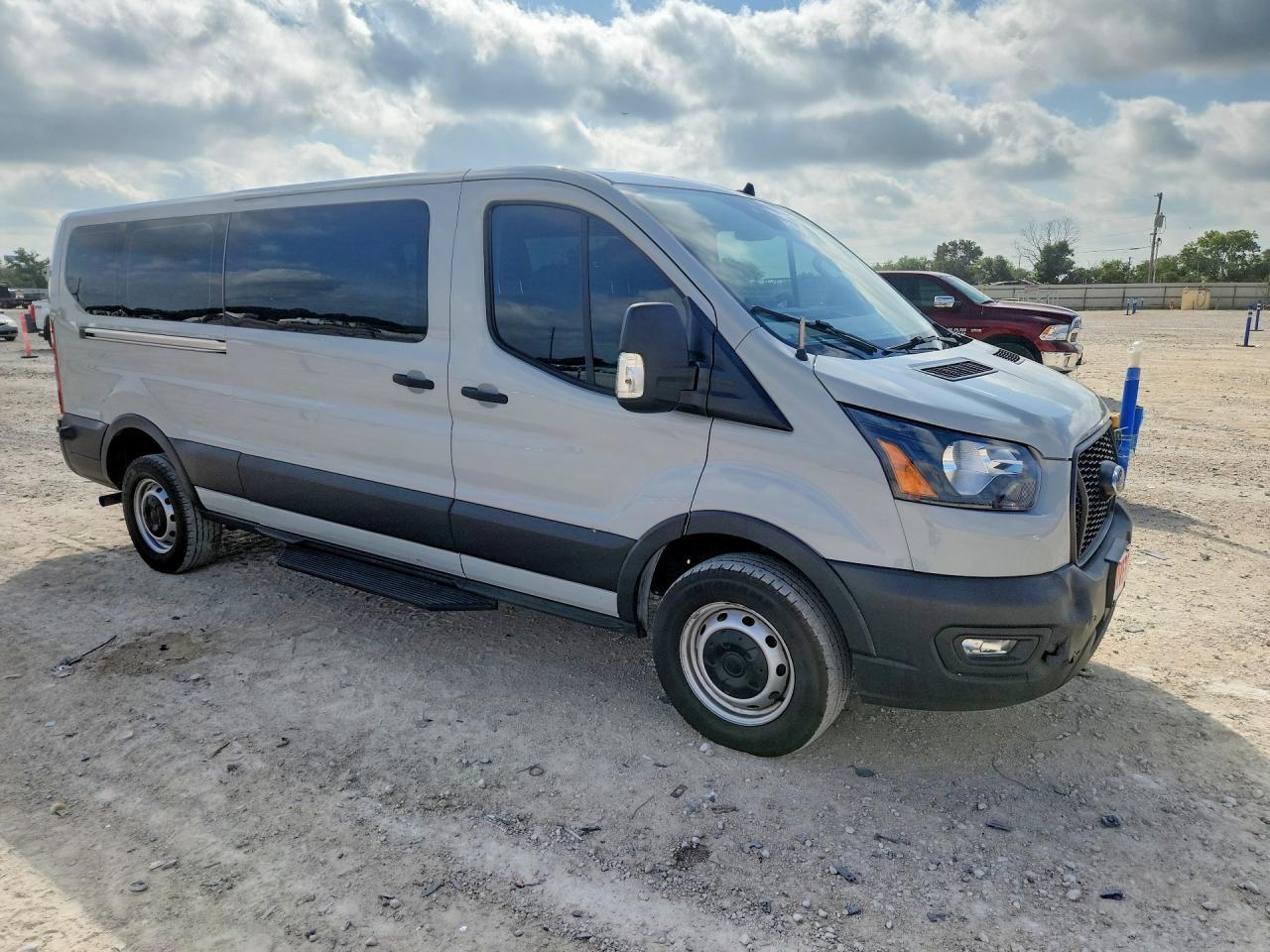 2023 Ford Transit 250 Delivery Van - Image 4