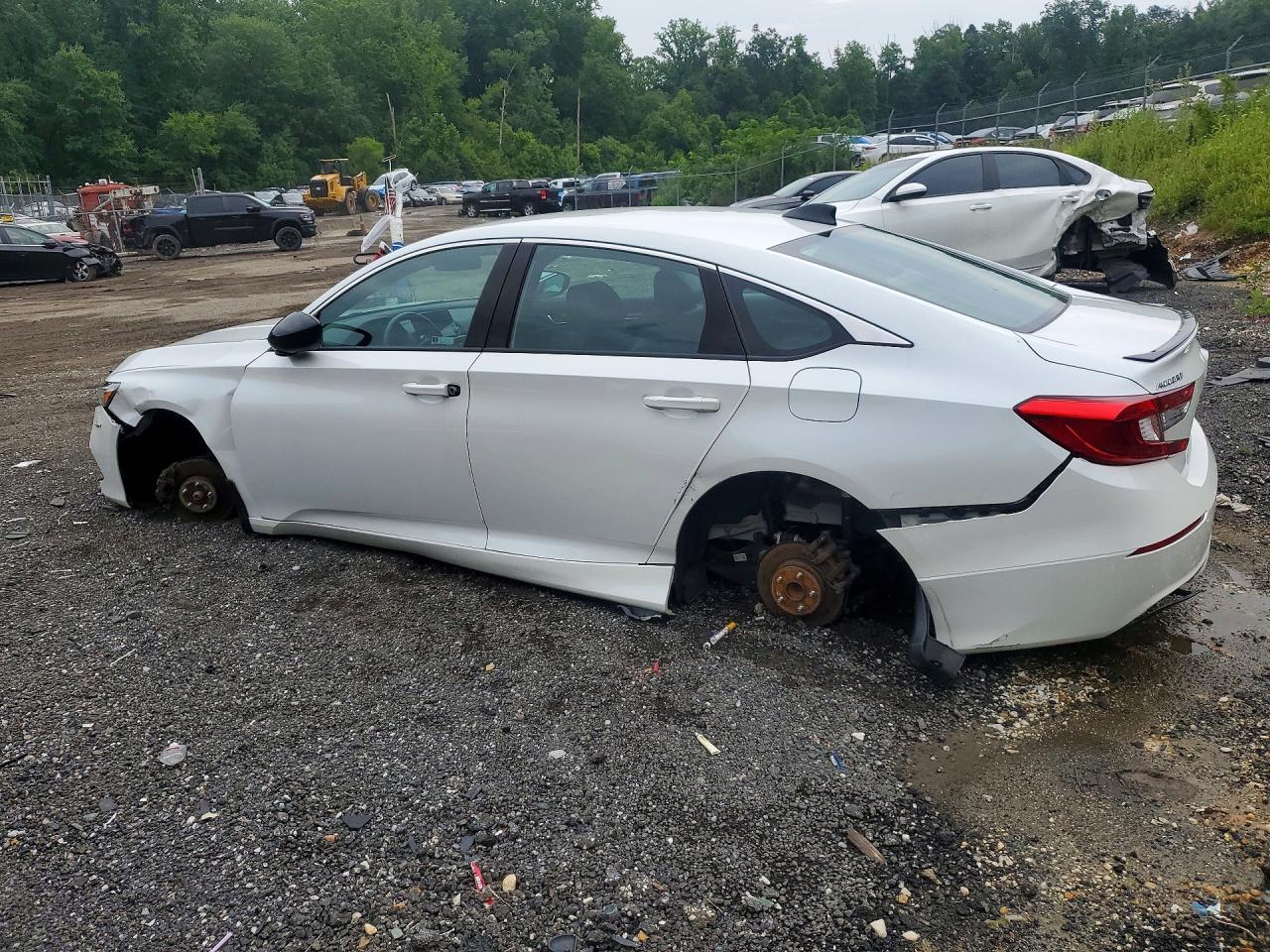 2022 Honda Accord Sport - Фото 2