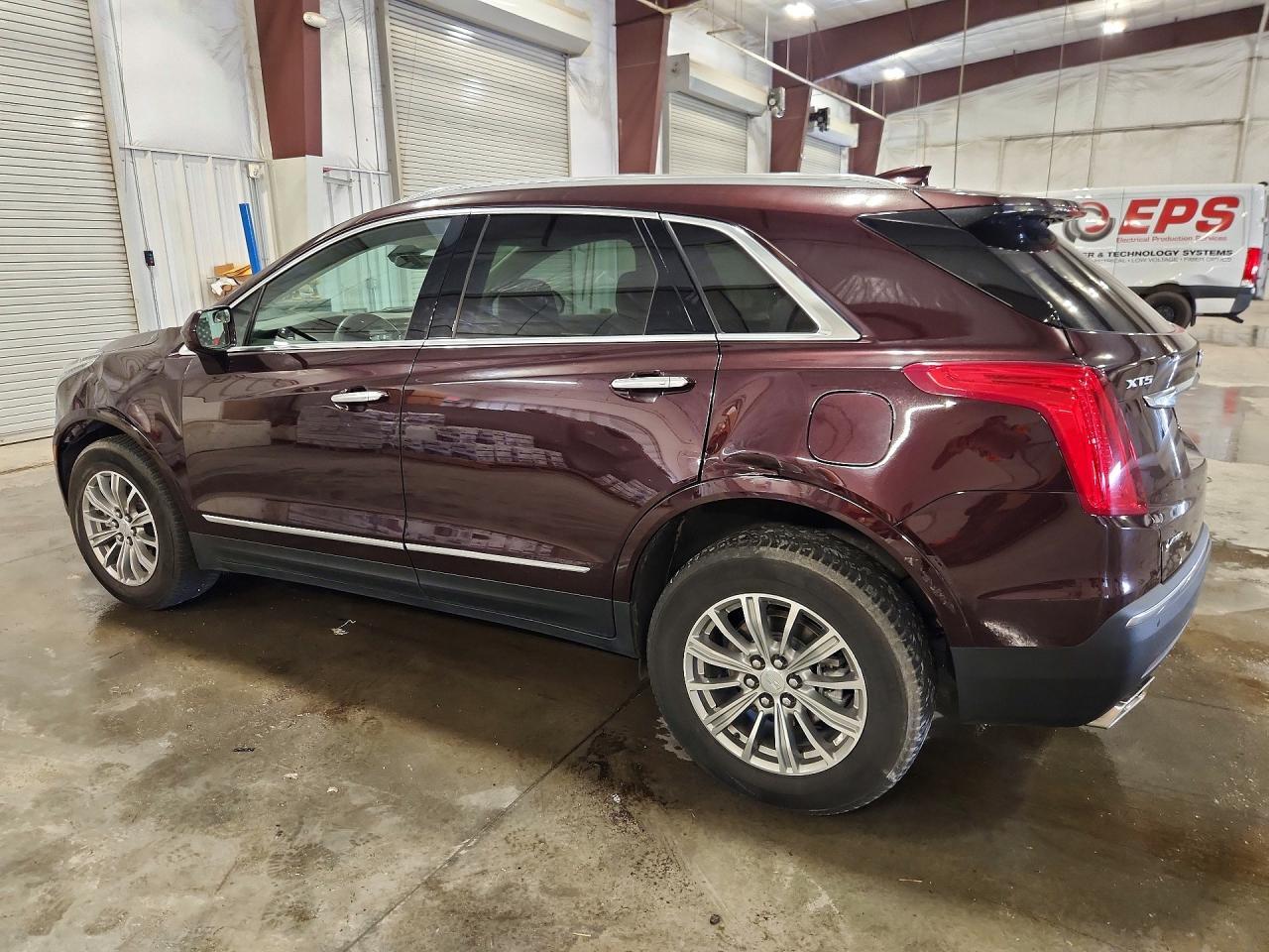 2018 Cadillac Xt5 Luxury - Image 2