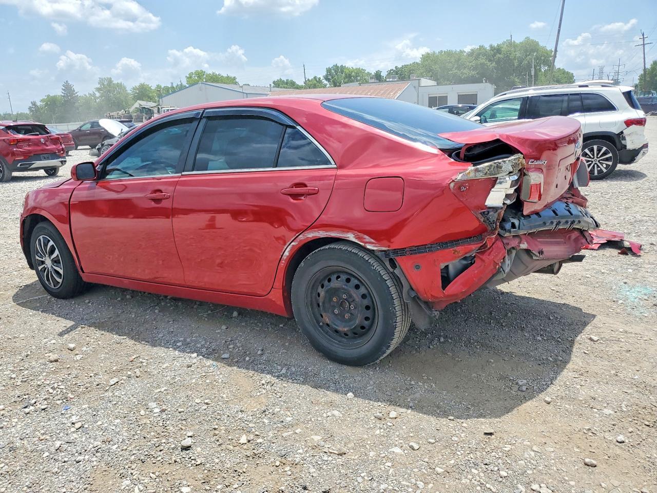2009 Toyota Camry Le - Фото 2