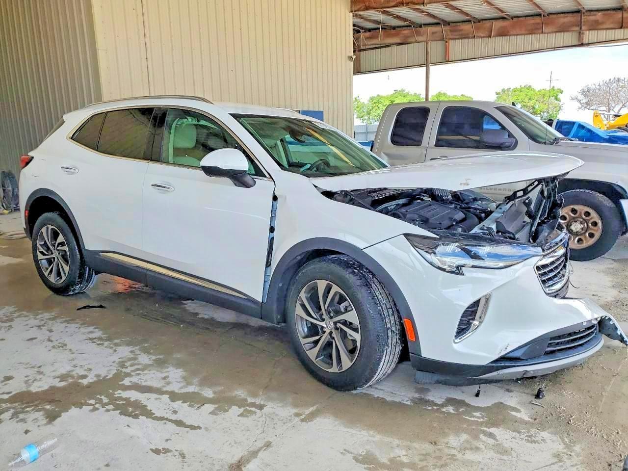 2022 Buick Envision Essence - Фото 4