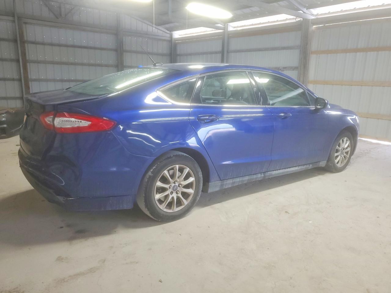 2015 Ford Fusion S - Фото 3
