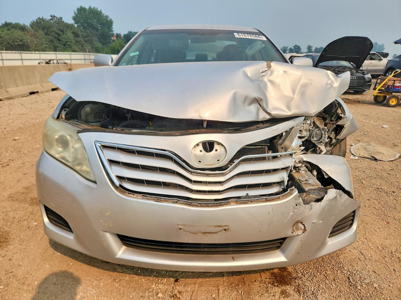 2010 Toyota Camry Le - Фото 5