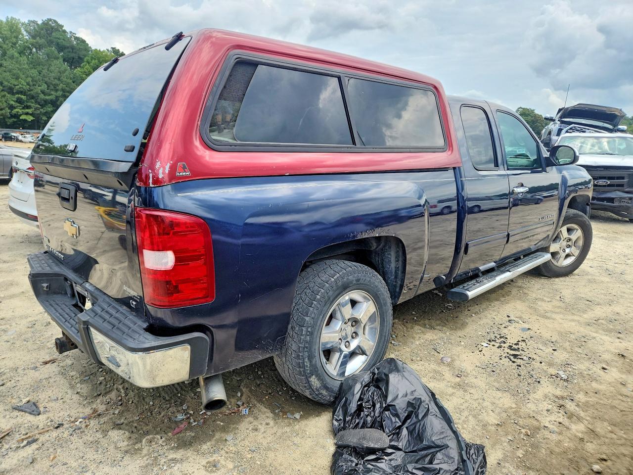 2011 Chevrolet Silverado K1500 Lt - Image 3