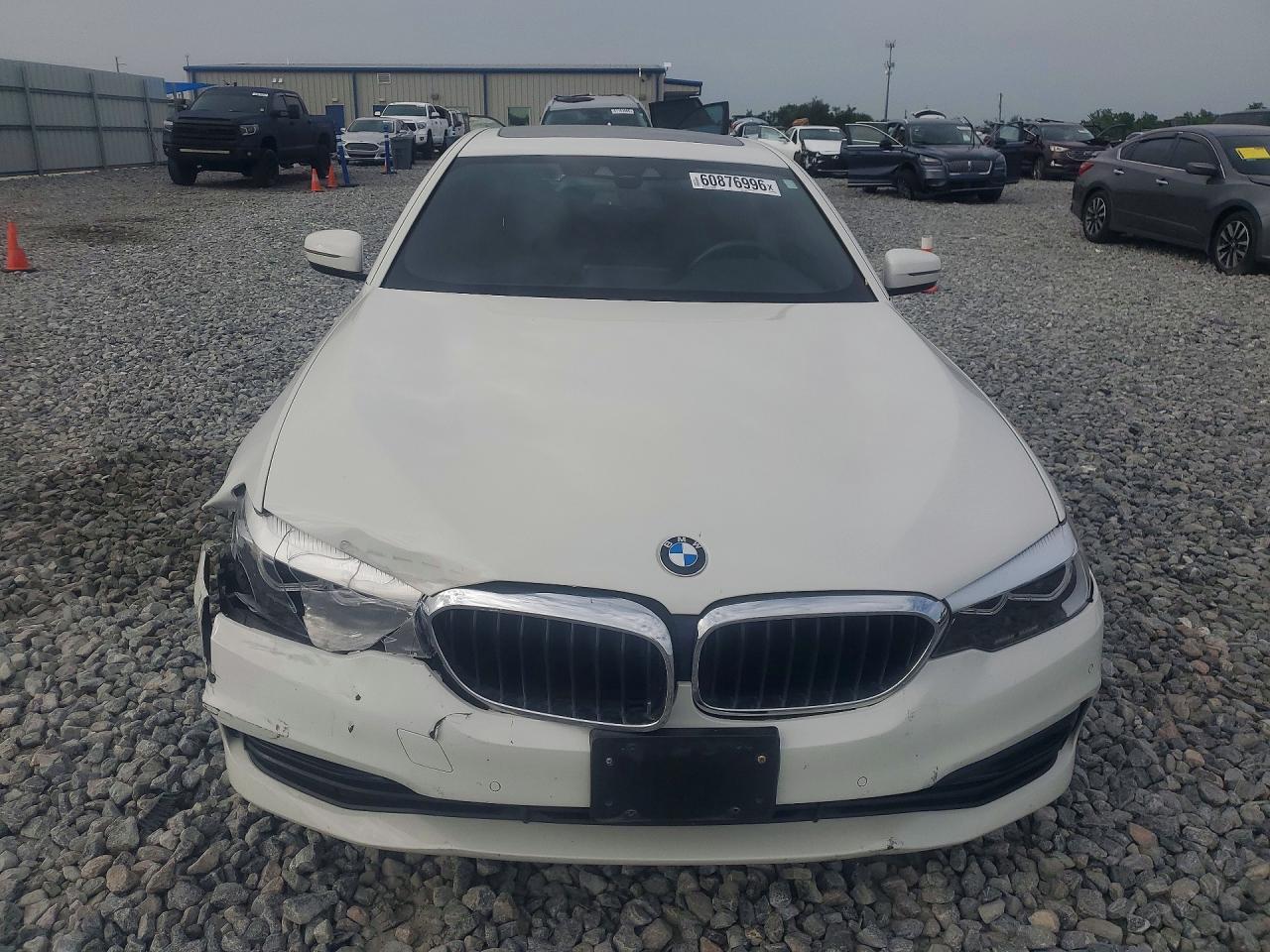2019 BMW 530 Xi - Фото 5