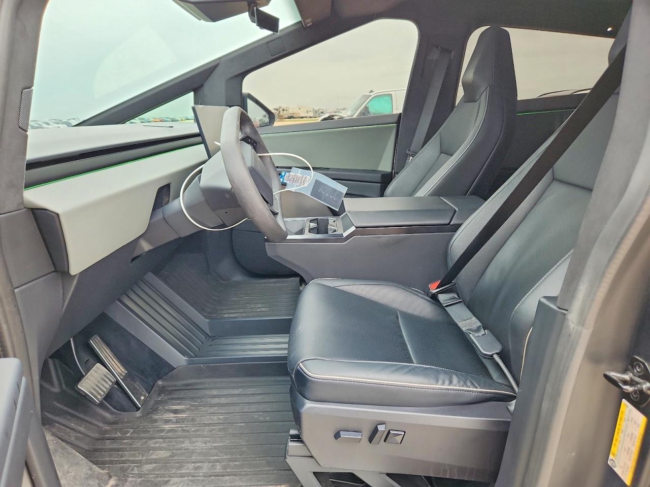 2024 Tesla Cybertruck - Фото 7