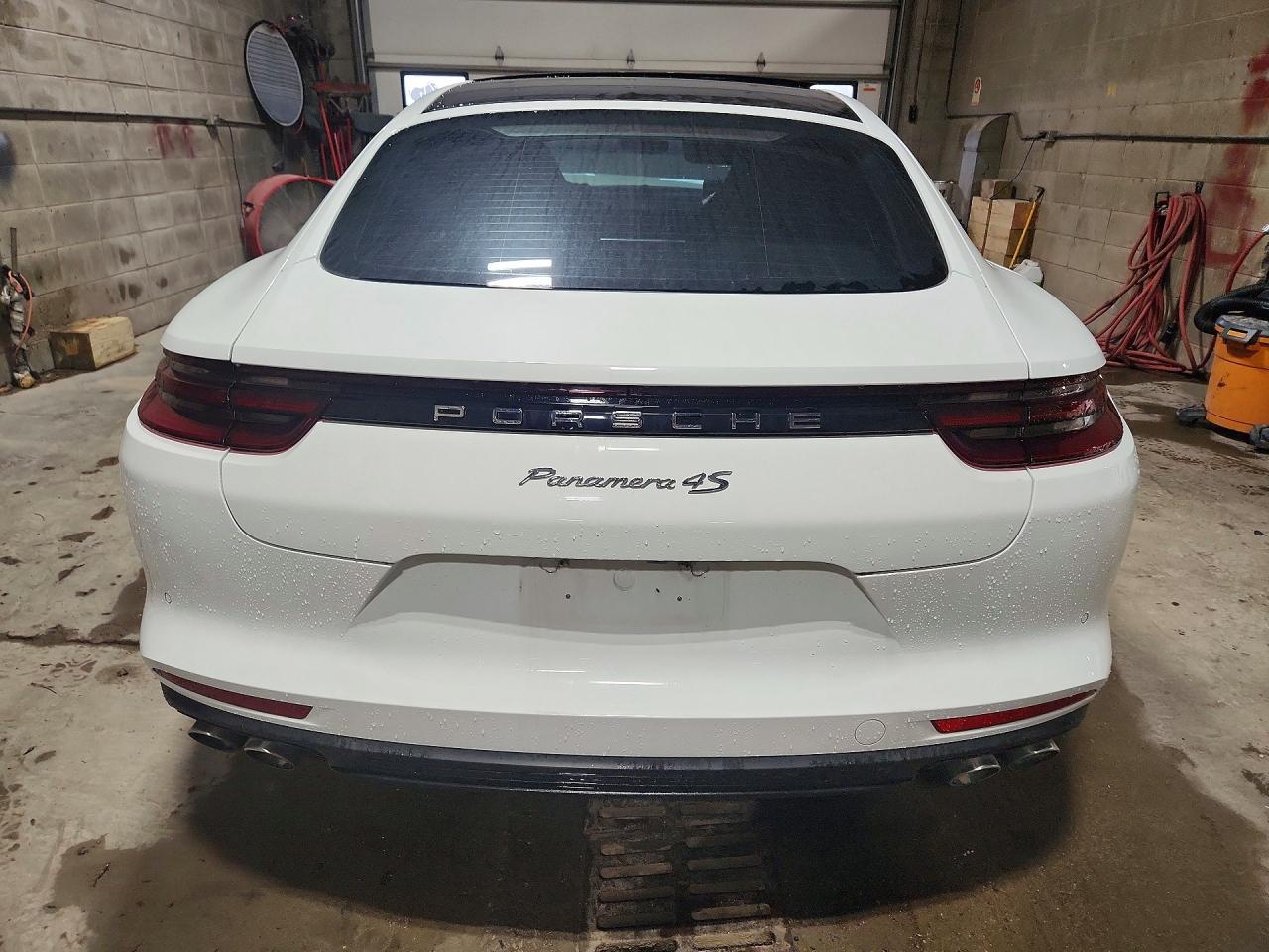 2019 Porsche Panamera 4S - Image 6