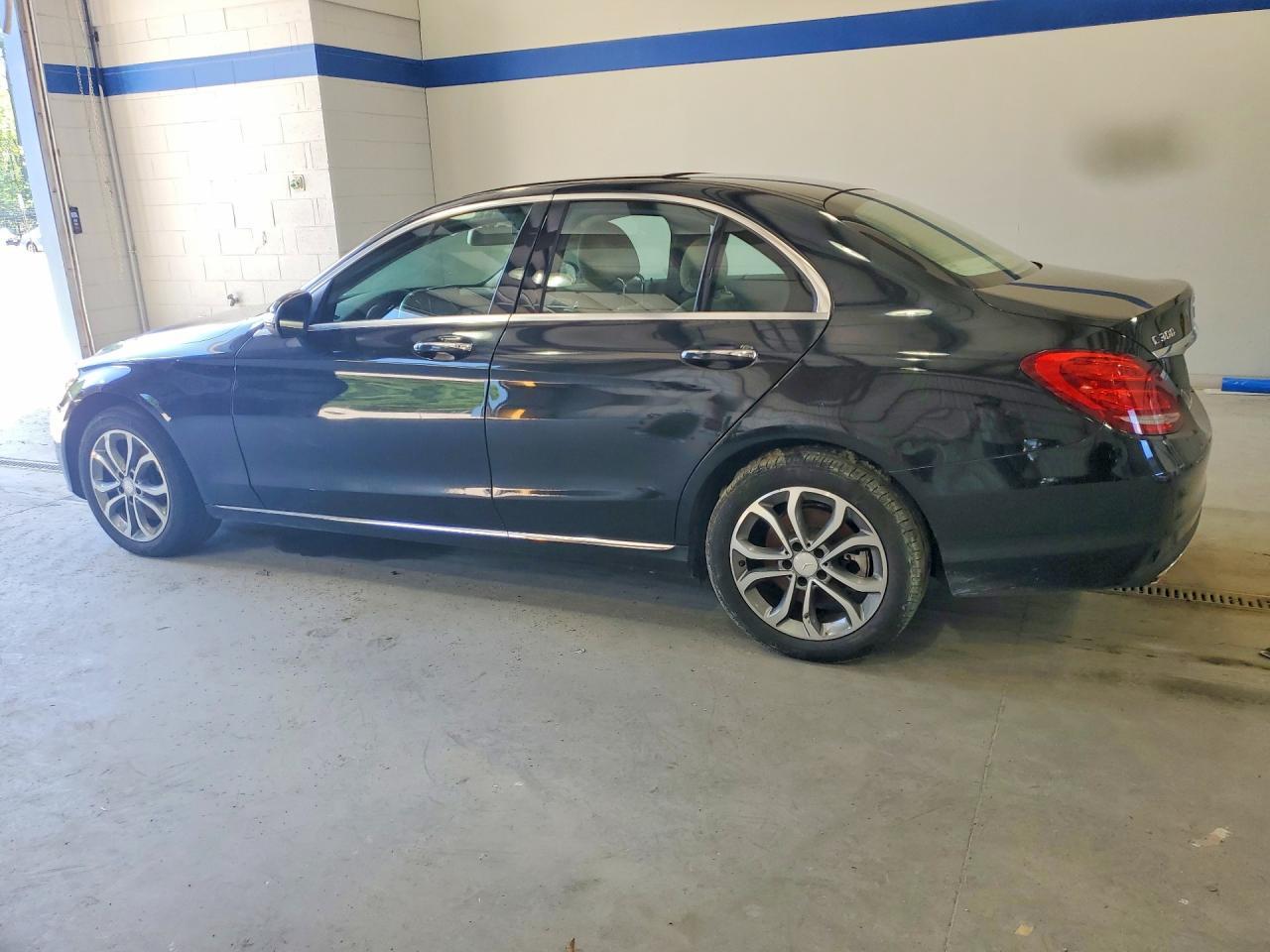 2015 Mercedes-Benz C 300 4Matic - Фото 2