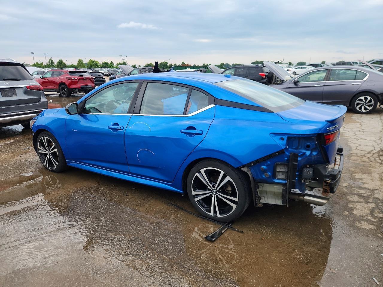 2020 Nissan Sentra Sr - Image 2