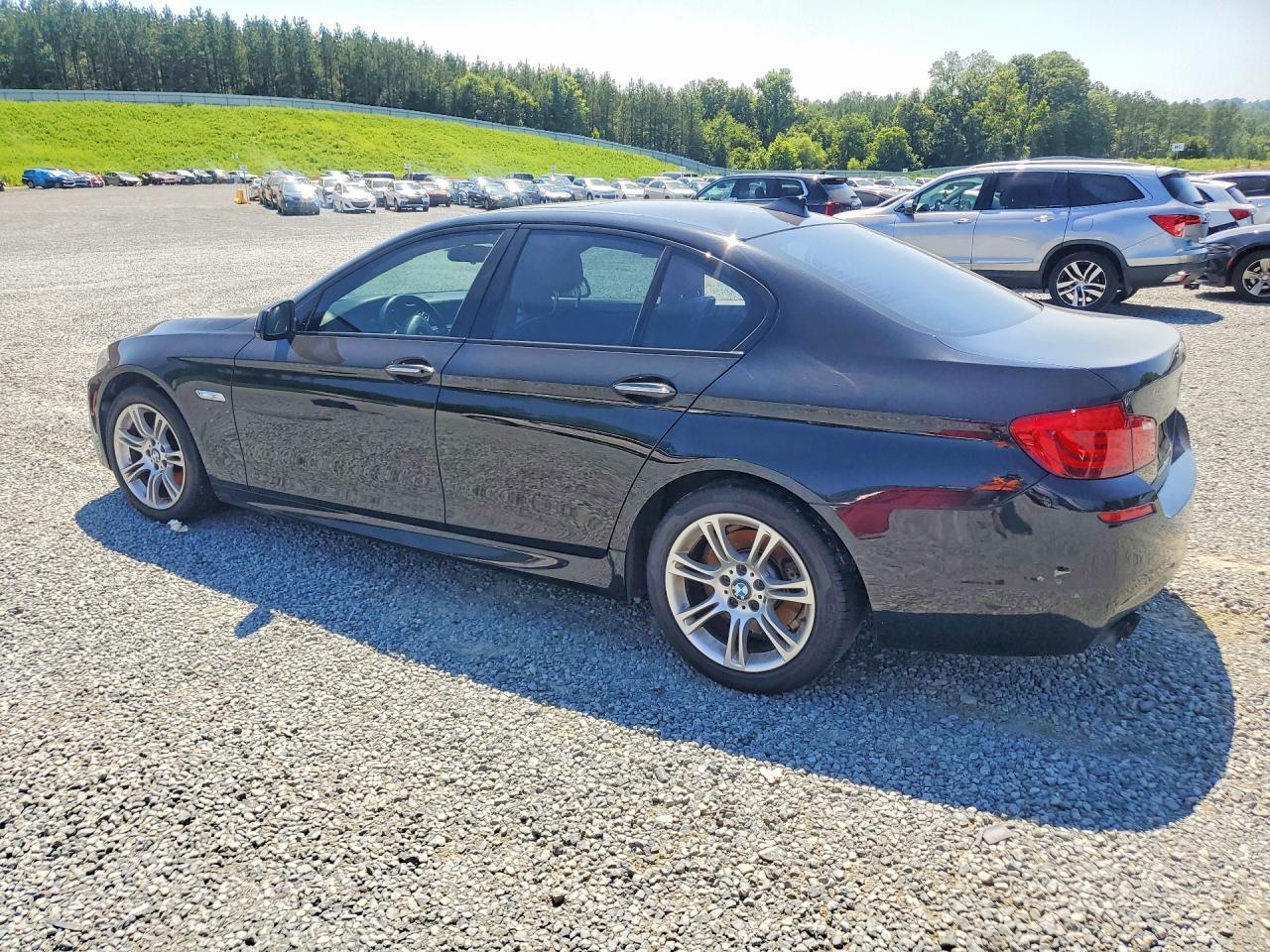 2013 BMW 528 I - Image 2