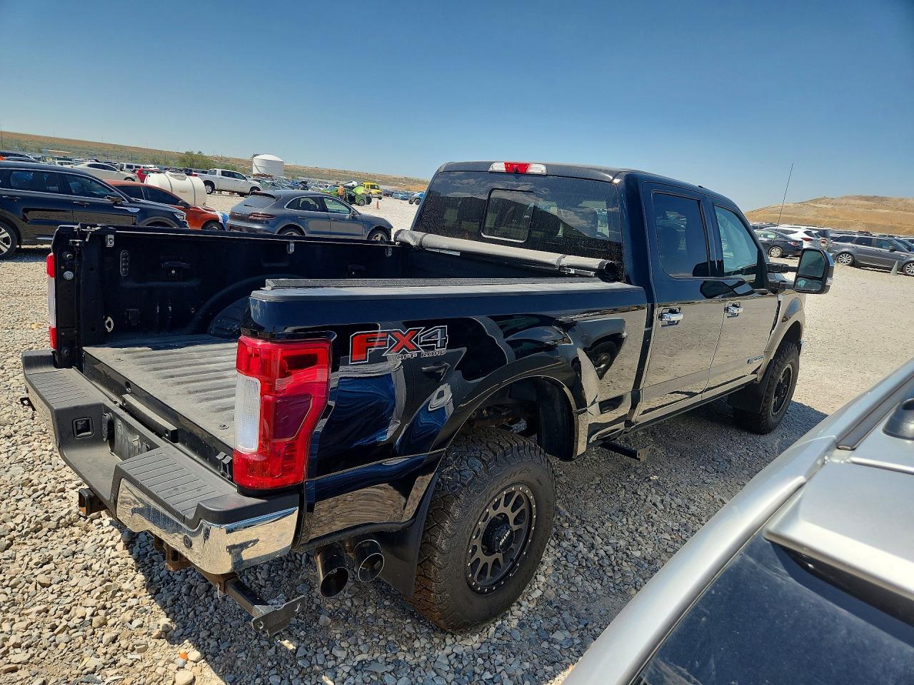 2017 Ford F350 Super Duty - Фото 3