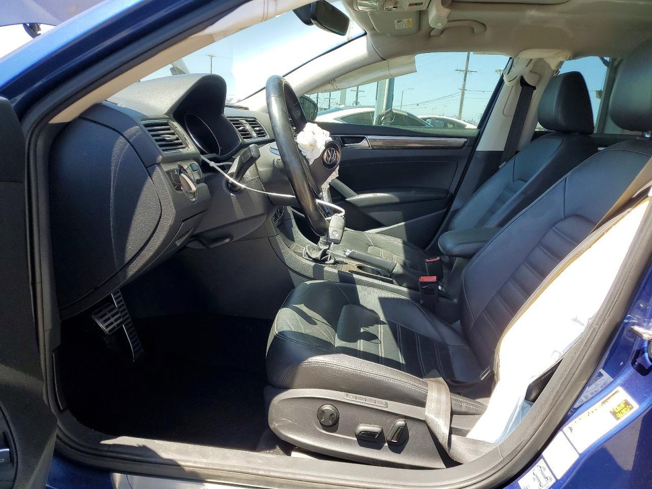 2016 Volkswagen Passat Sel - Image 7