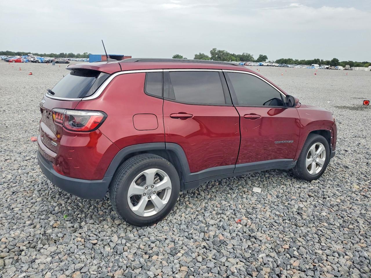 2021 Jeep Compass Latitude - Фото 3
