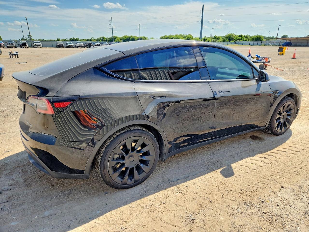 2021 Tesla Model Y - Фото 3