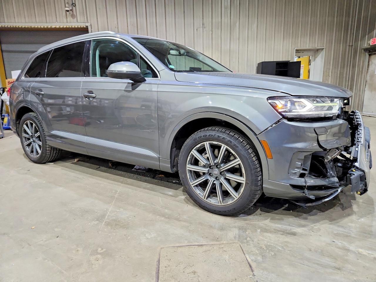 2017 Audi Q7 Premium Plus - Фото 4