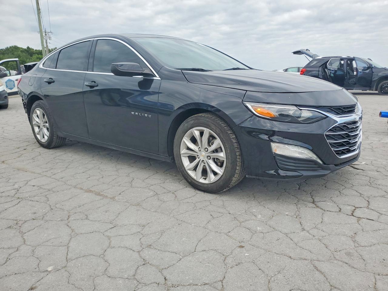 2024 Chevrolet Malibu Lt - Image 4