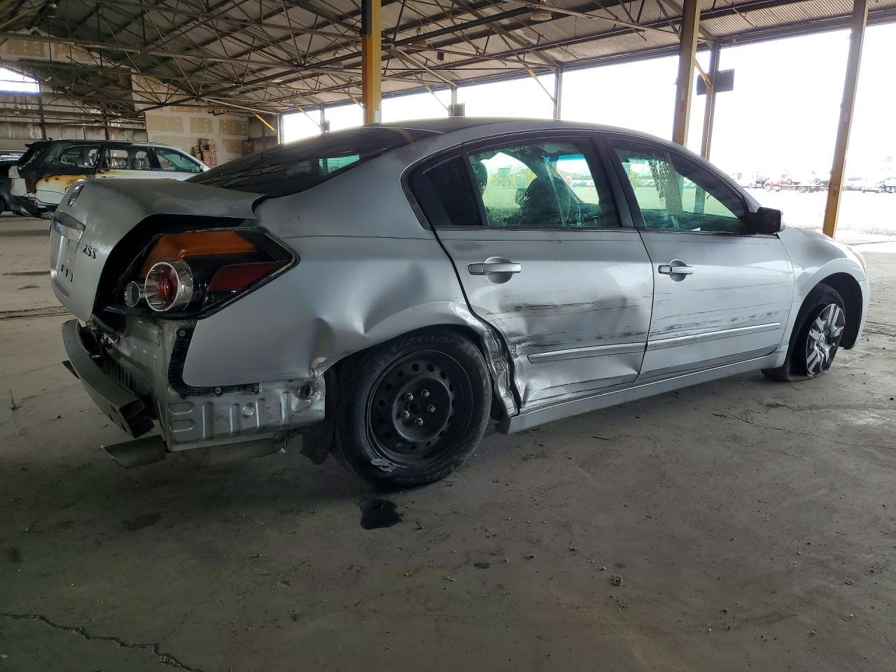 2010 Nissan Altima 2.5 - Image 3