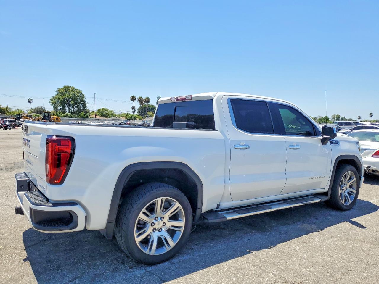 2021 GMC Sierra C1500 Denali - Image 3