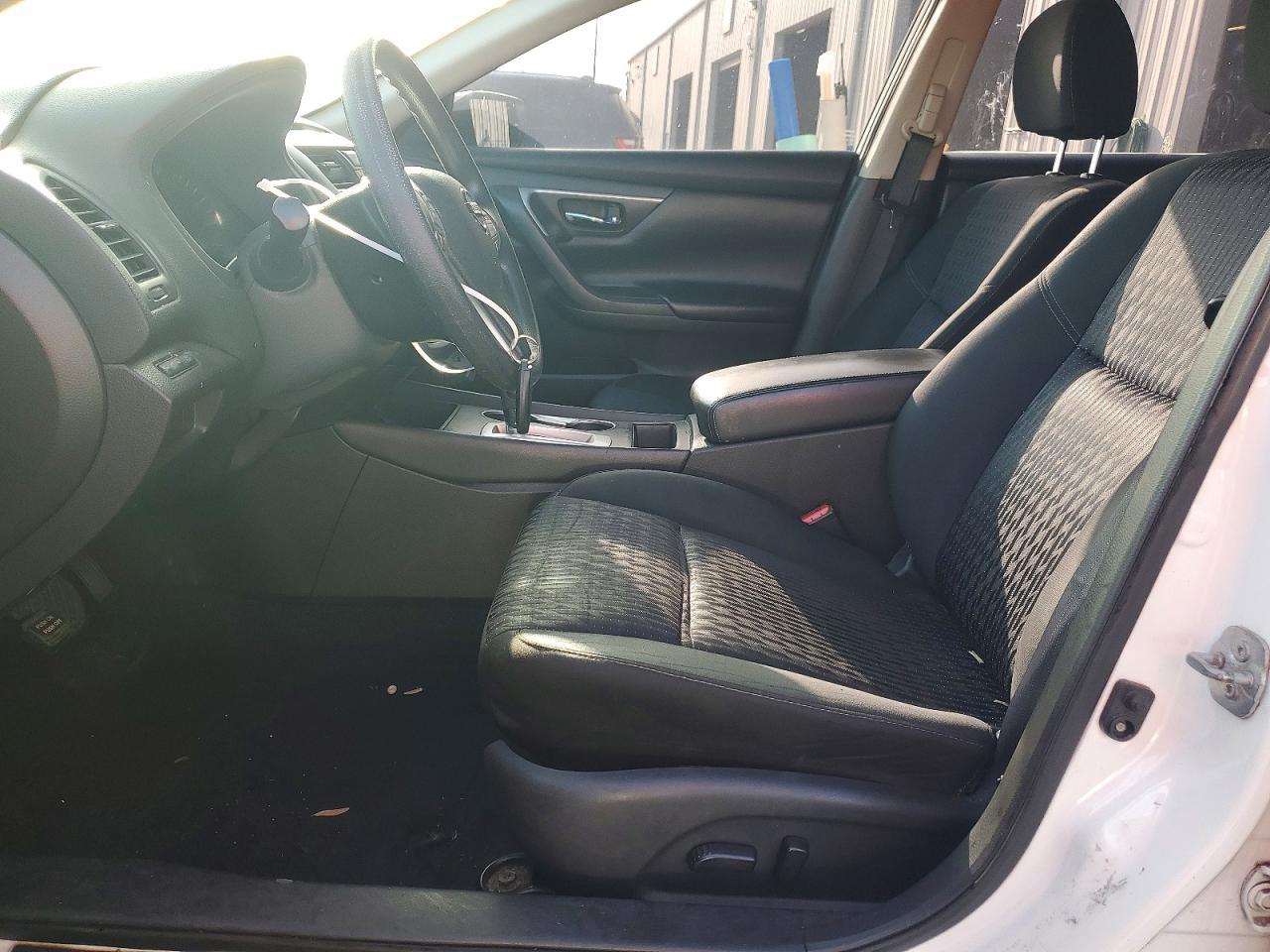 2016 Nissan Altima 2.5 S - Image 7