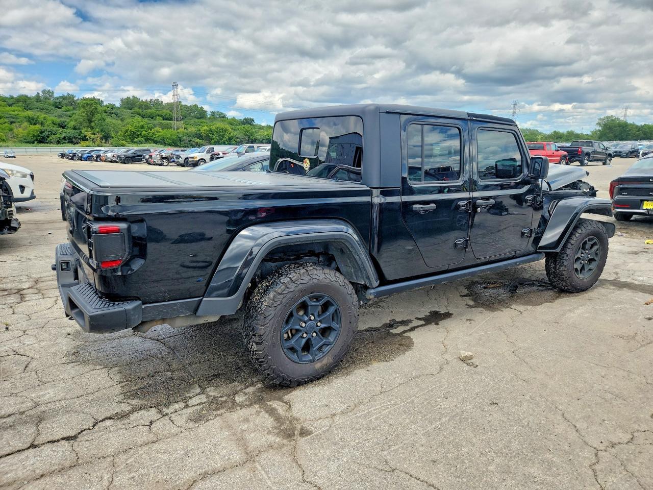 2021 Jeep Gladiator Sport - Image 3