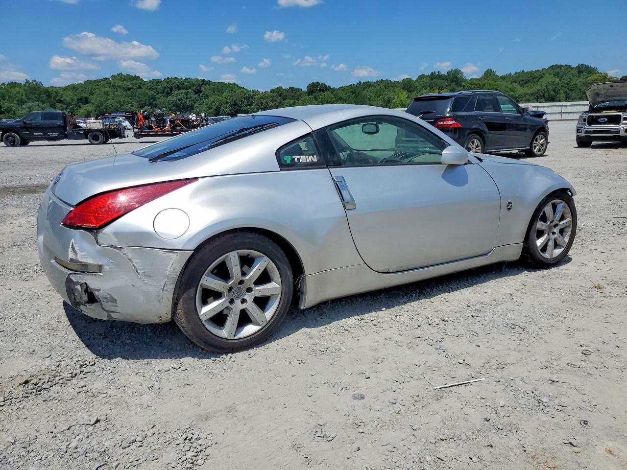 2003 Nissan 350Z Coupe - Image 3