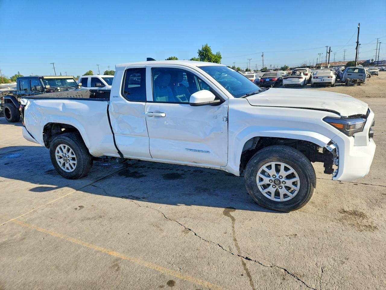 2025 Toyota Tacoma Sr5 - Фото 4